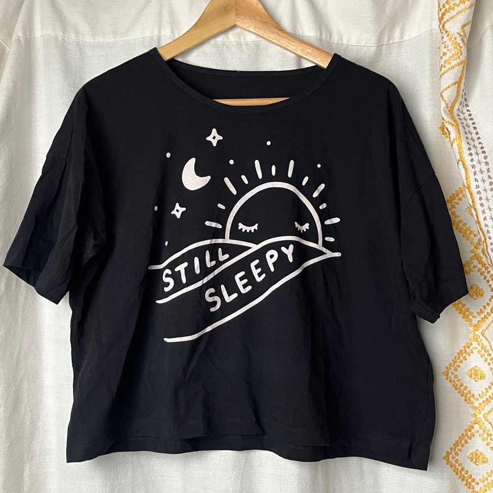 NWOT - Crop Tee